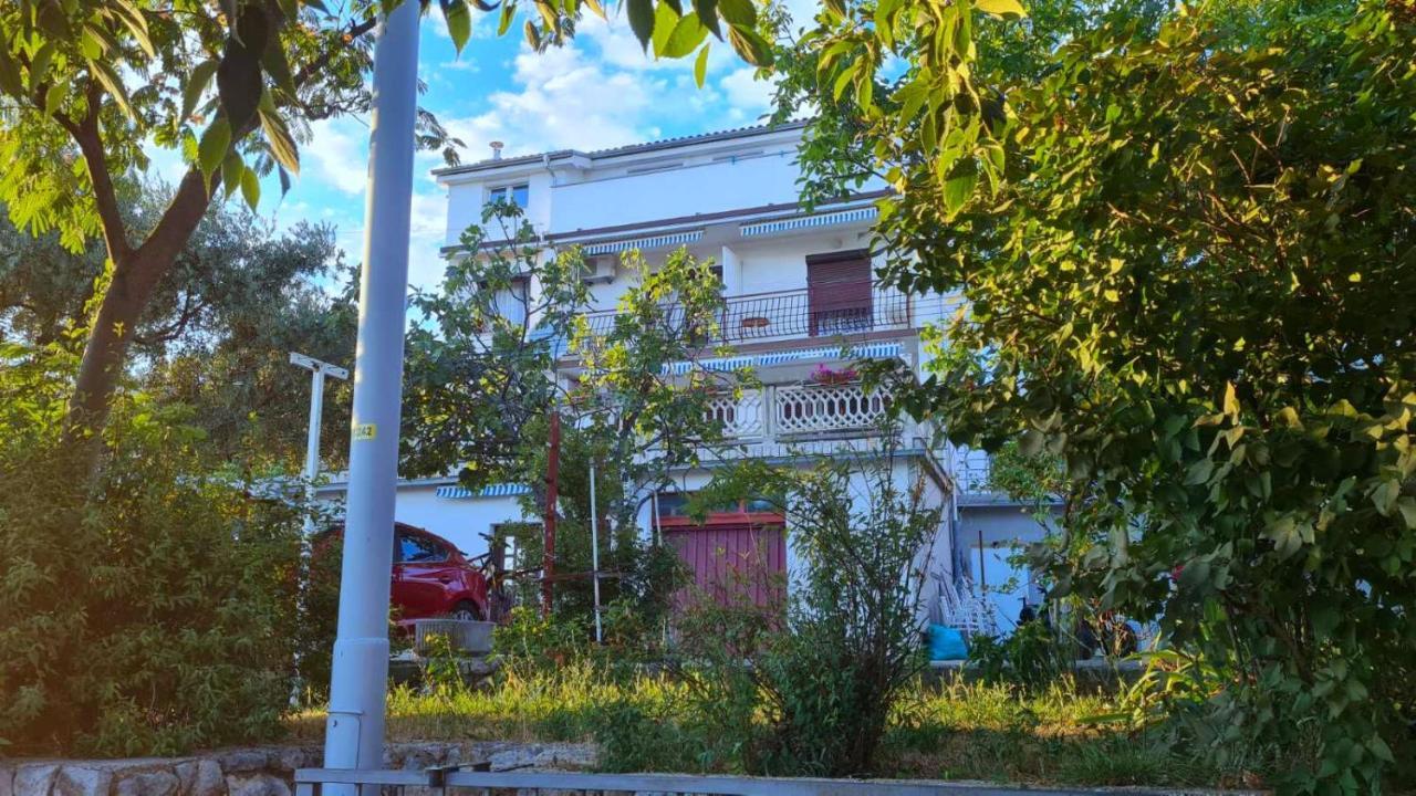 Guesthouse Marija Novi Vinodolski Exteriör bild