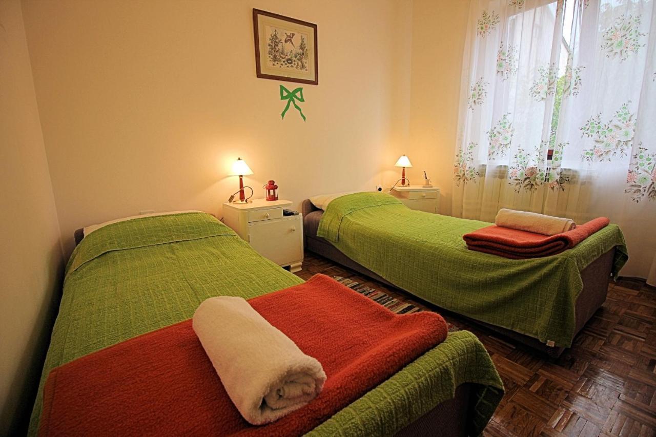 Guesthouse Marija Novi Vinodolski Exteriör bild