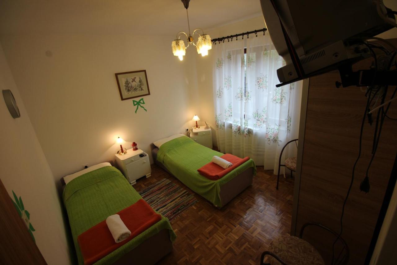 Guesthouse Marija Novi Vinodolski Exteriör bild